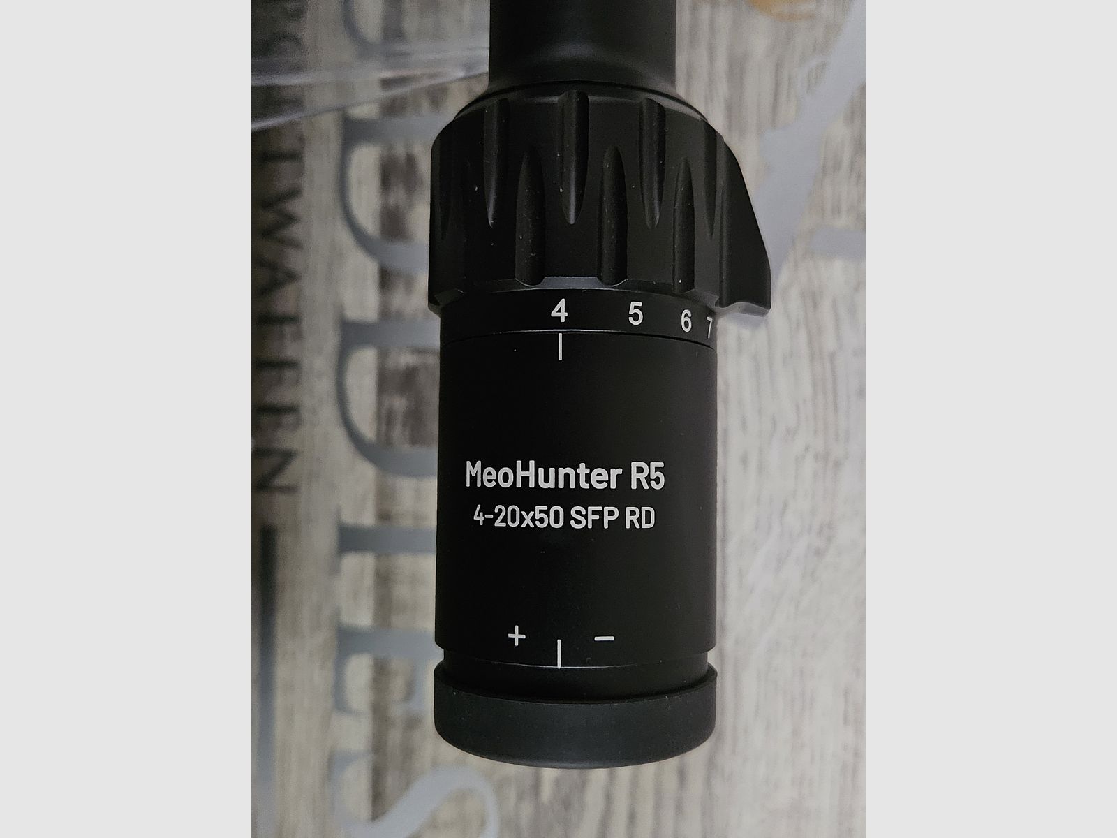 Zielfernrohr Meopta MeoHunter R5 4-20x50 RD SFP Absehen 4C Leuchtpunkt - Neuware vom Fachhandel -
