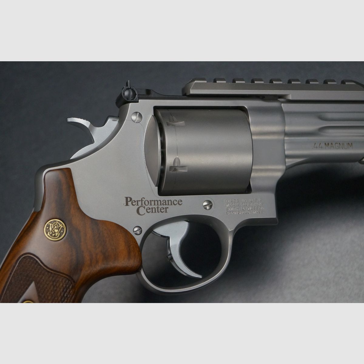 Smith & Wesson 629-8 PC, immagine 3 di 8