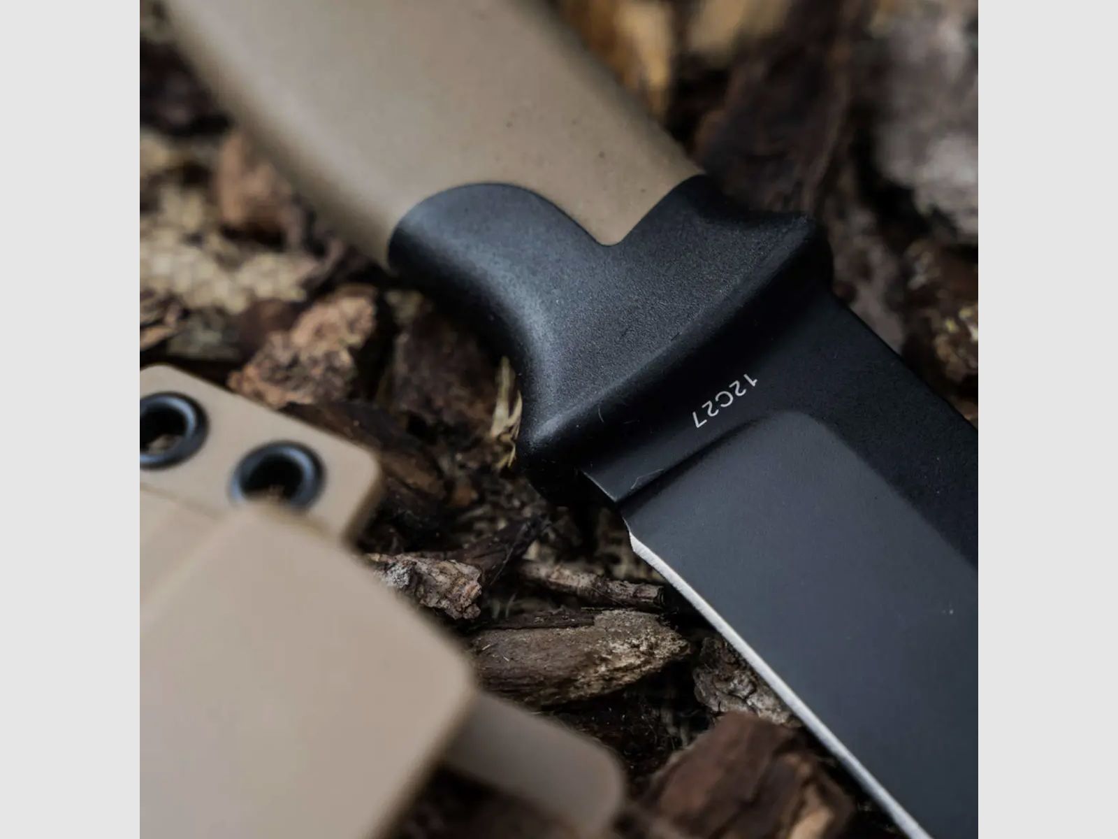 Böker Plus Nóż Outdoor Desertman