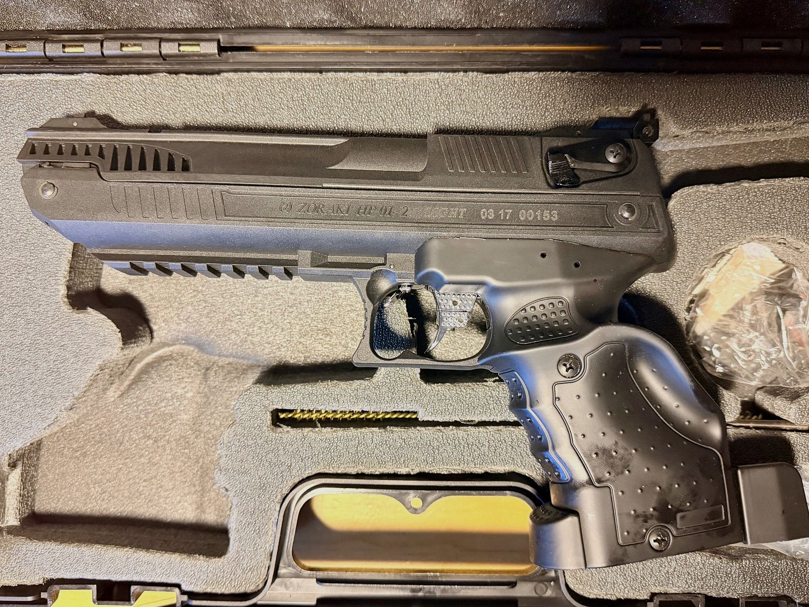 Zoraki HP-01-2 pistolet pneumatyczny w kalibrze 4,5 mm