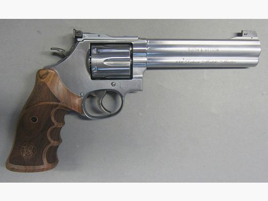 SMITH & WESSON USA	 Target Champion  Deluxe Match Master 686 poliert