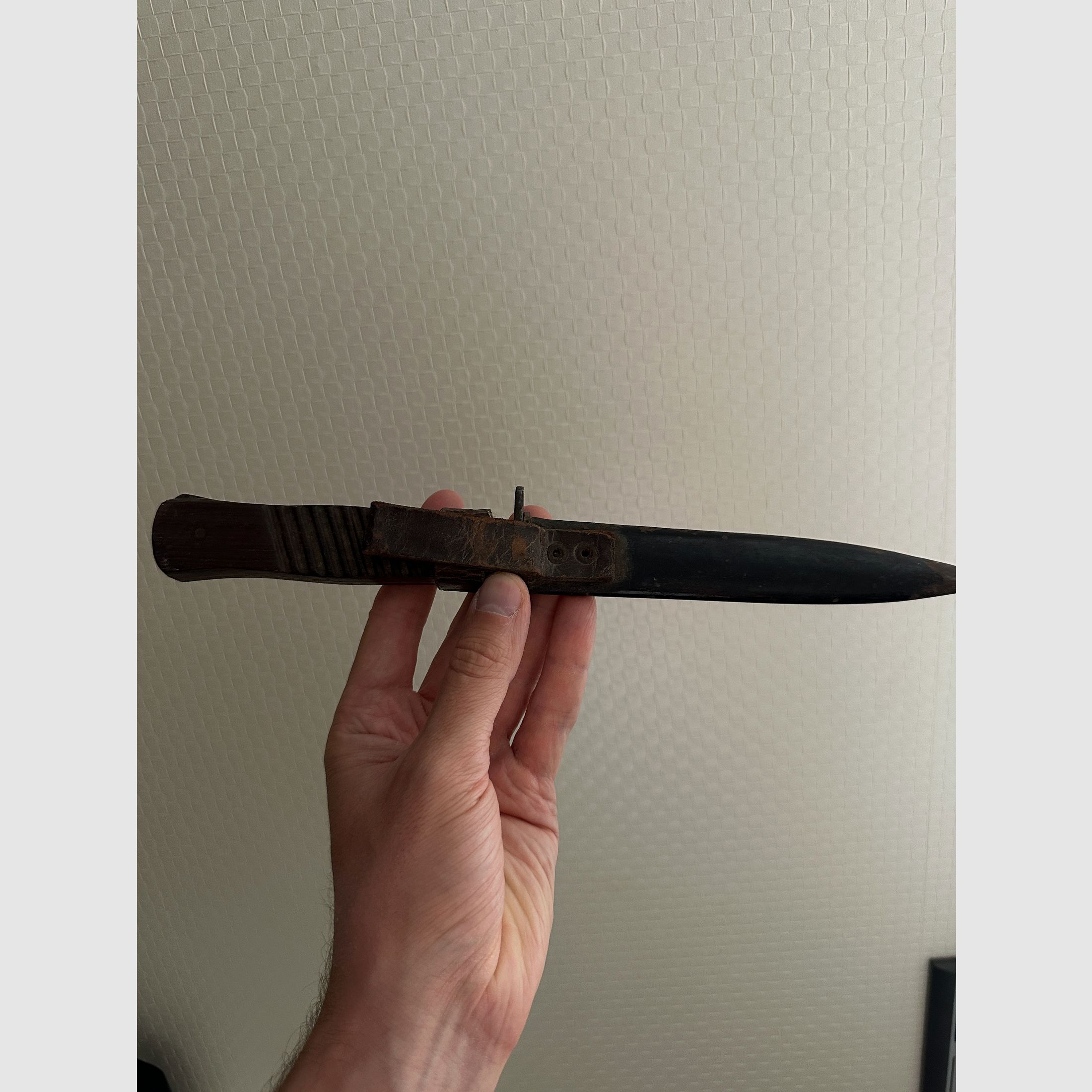 Gottlieb Hammesfahr Solingen trench dagger, image 1 of 9