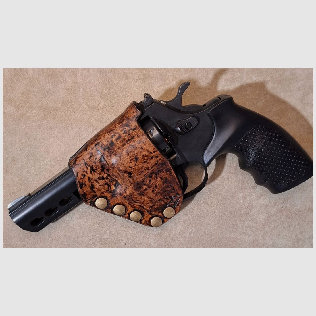  Steel Dog  4" Duty Tac Revolver 616, Type .209 Fiocchi Primers