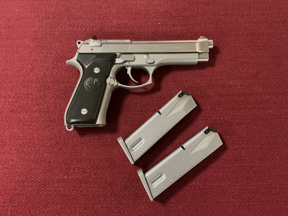 Beretta	 92 FS
