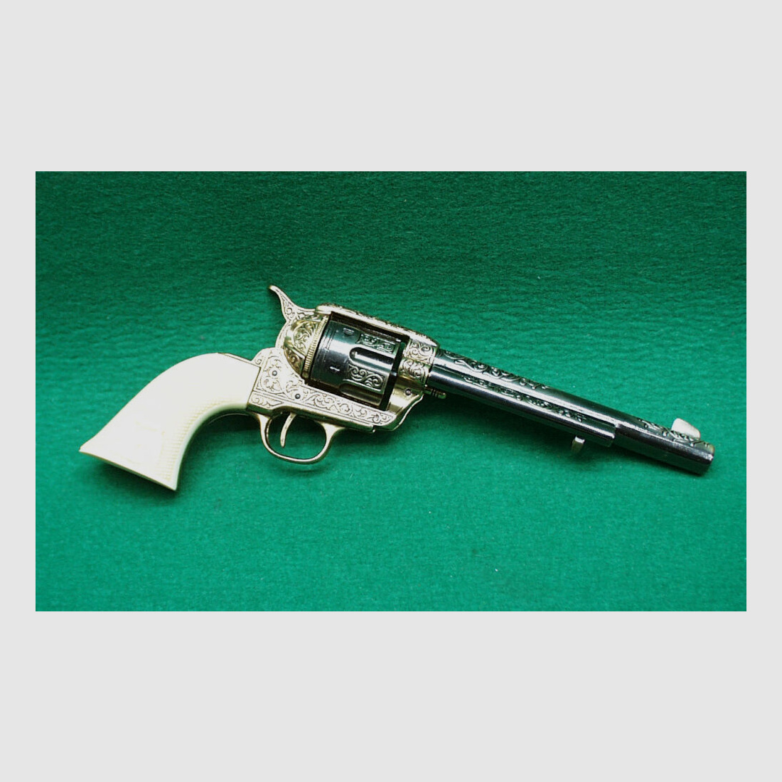 Denix Decoratieve Colt 1873 7,5", gegraveerd