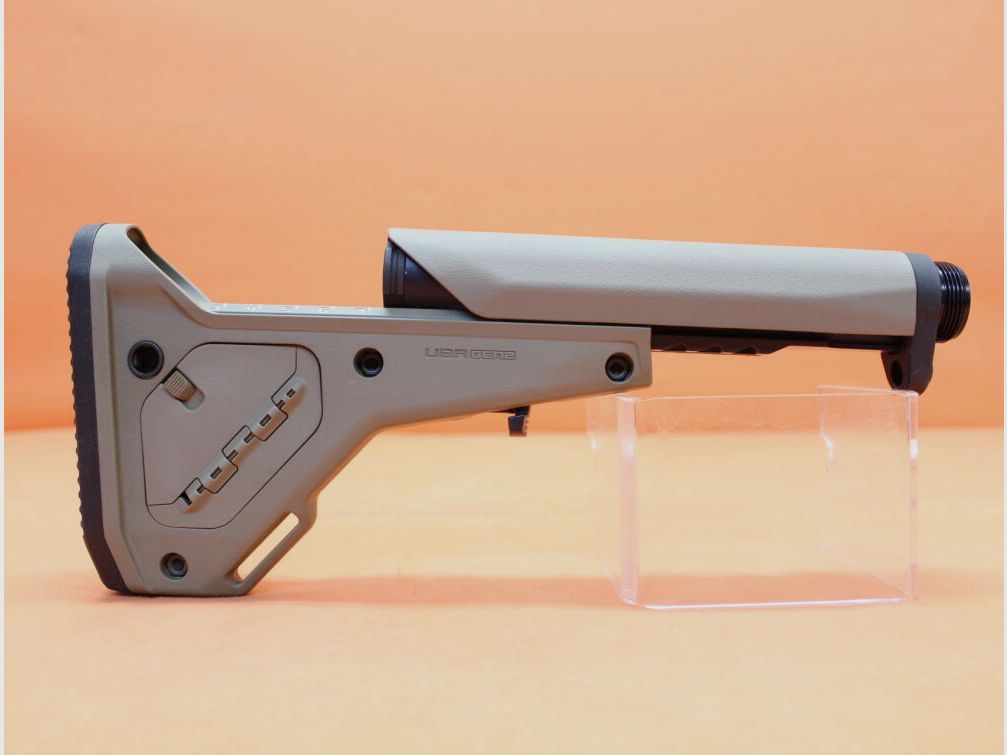 Magpul AR-15: Buttstock Magpul UBR 2.0 (MAG482-FDE) Utility/Battle Rifle Stock Polymer Flat Dark Earth