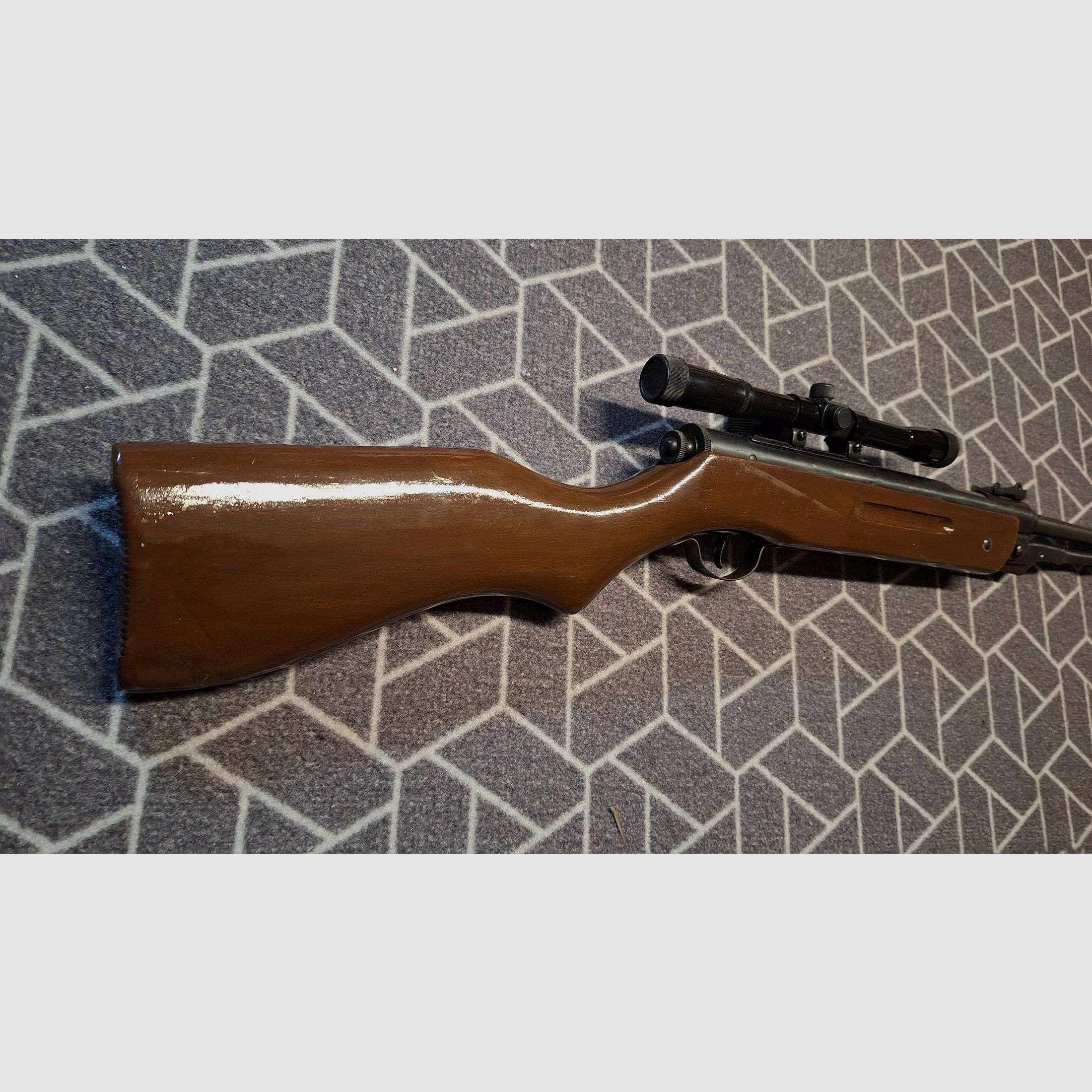 Karabinek pneumatyczny Umarex Model 65D z dolnym naciągiem w stanie nowym!