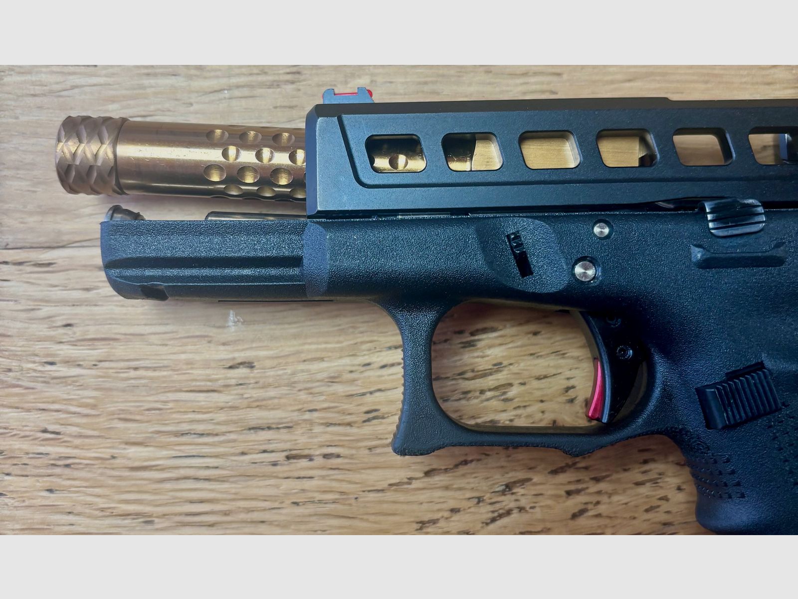 Glock 19 Gen. 4 ZEV überarbeitet / 9mm / OR / Match Abzug (1345)