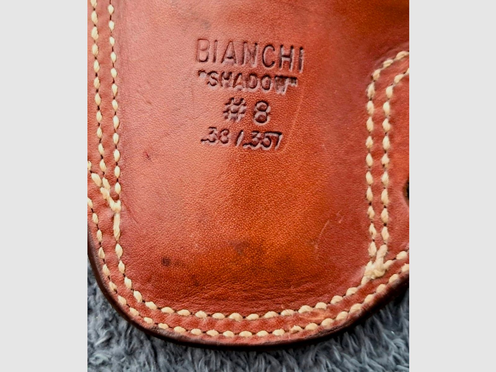 Bianchi  Gürtelholster  2  /  aus  den  USA 