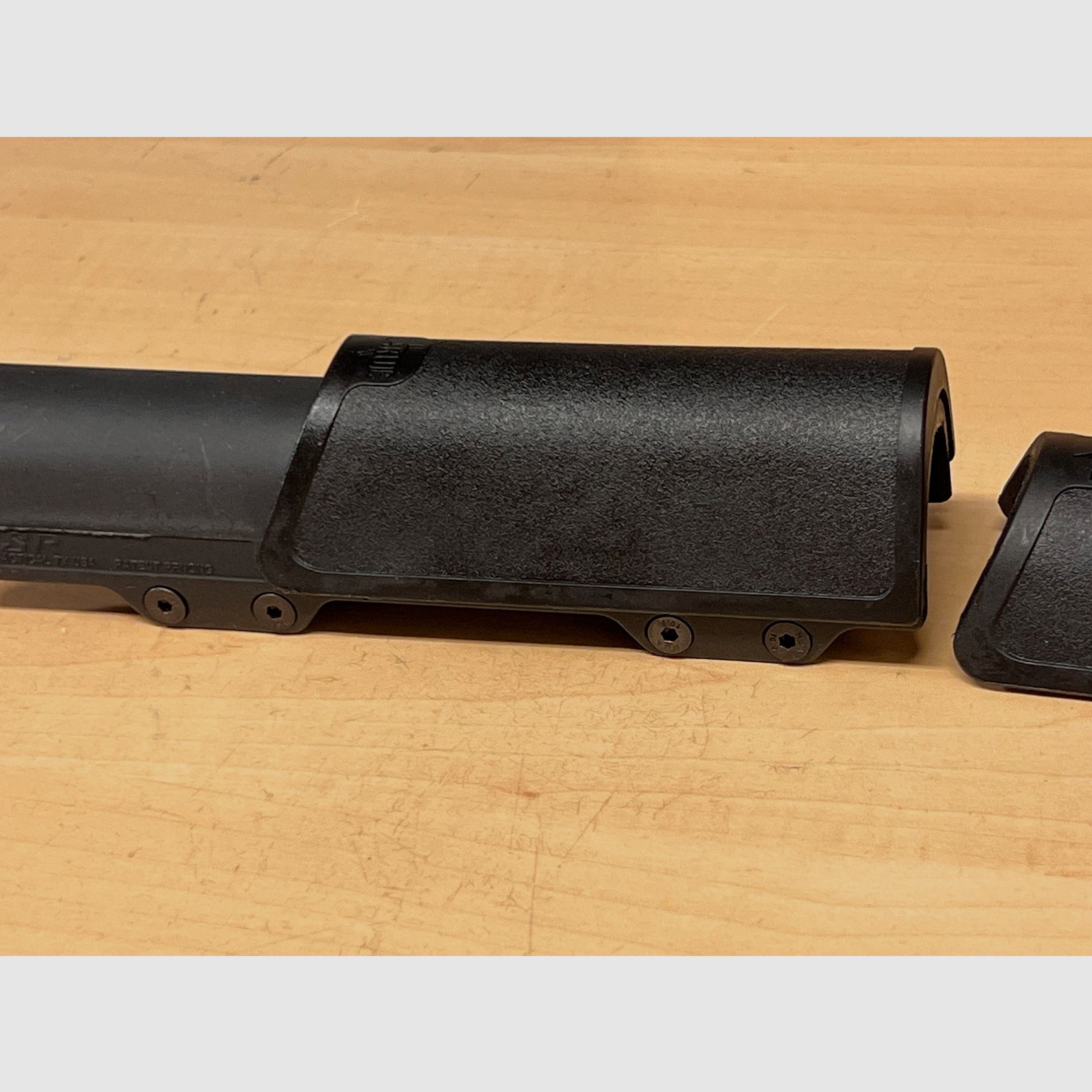 Erhöhung für Schulterstütze für M 4 / AR 15 Modelle in Schwarz
