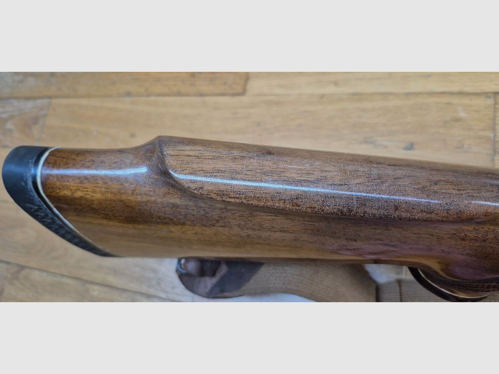 Sehr schöne BSA Jagdgewehr Modell CF2 — Kal. 300 Win Mag — Magazin 3 Schuss +1 — Holz von hoher Qualität in Grad V — Schmidt & Bender 1.5-6x Zielfernrohr — Exzellente Mechanik — Spiegel-Lauf — Eines der besten Jagdgewehre, die aus den Werkstätten der „Großen Epoche“ britischer Herkunft stammen — TBE/TBE+, Bild 22 von 39