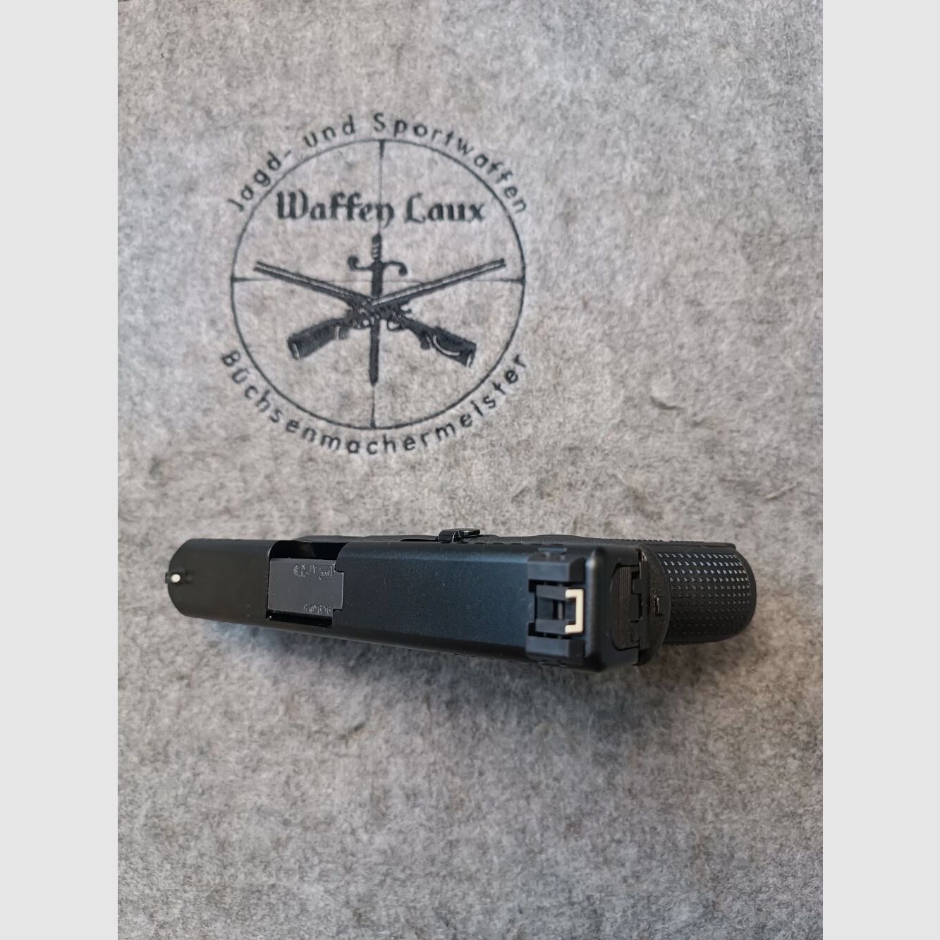 Glock Mod. 26 Gen.5 z niestandardową rękojeścią w stanie jak nowy!