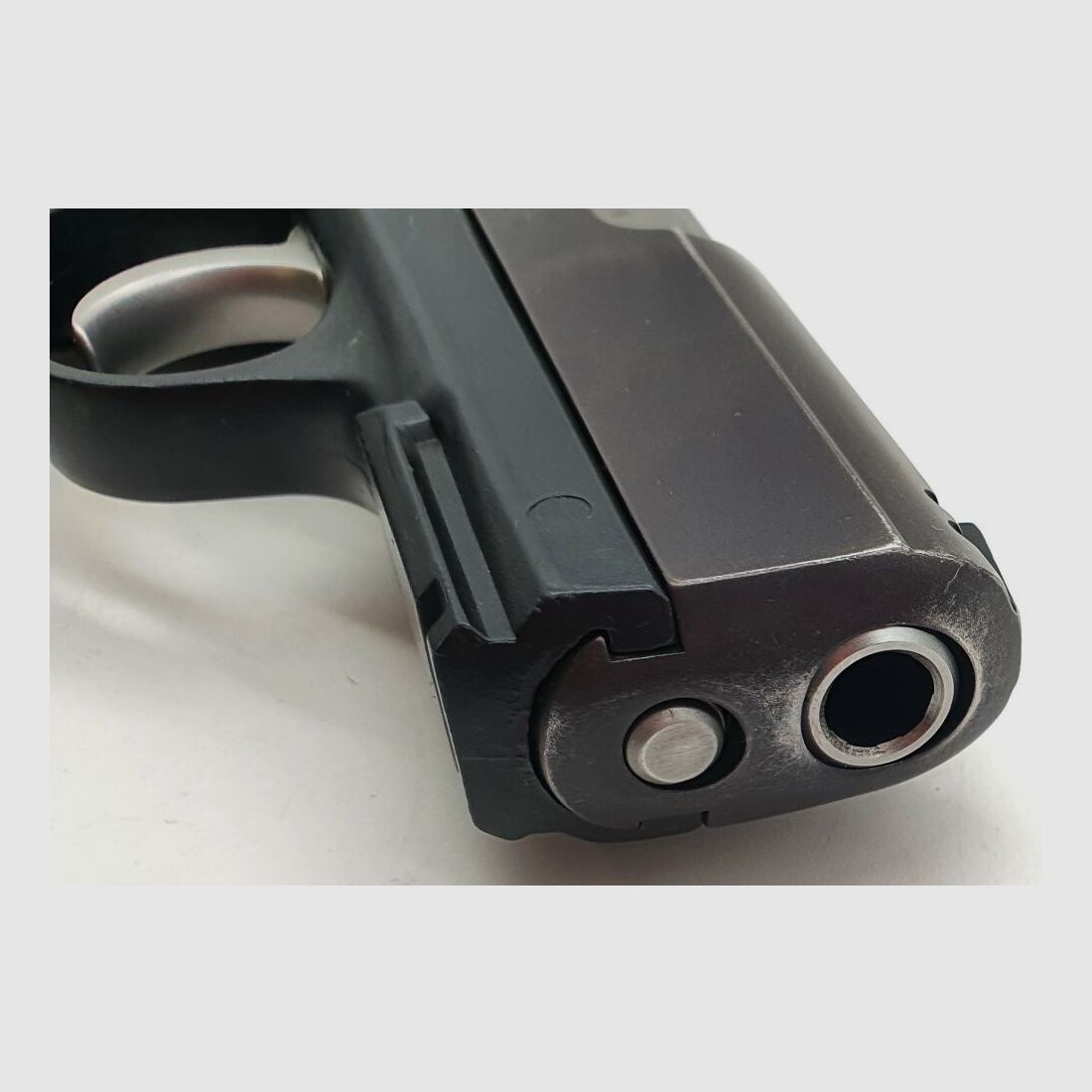 Ruger semi-automatic pistol Ruger P95