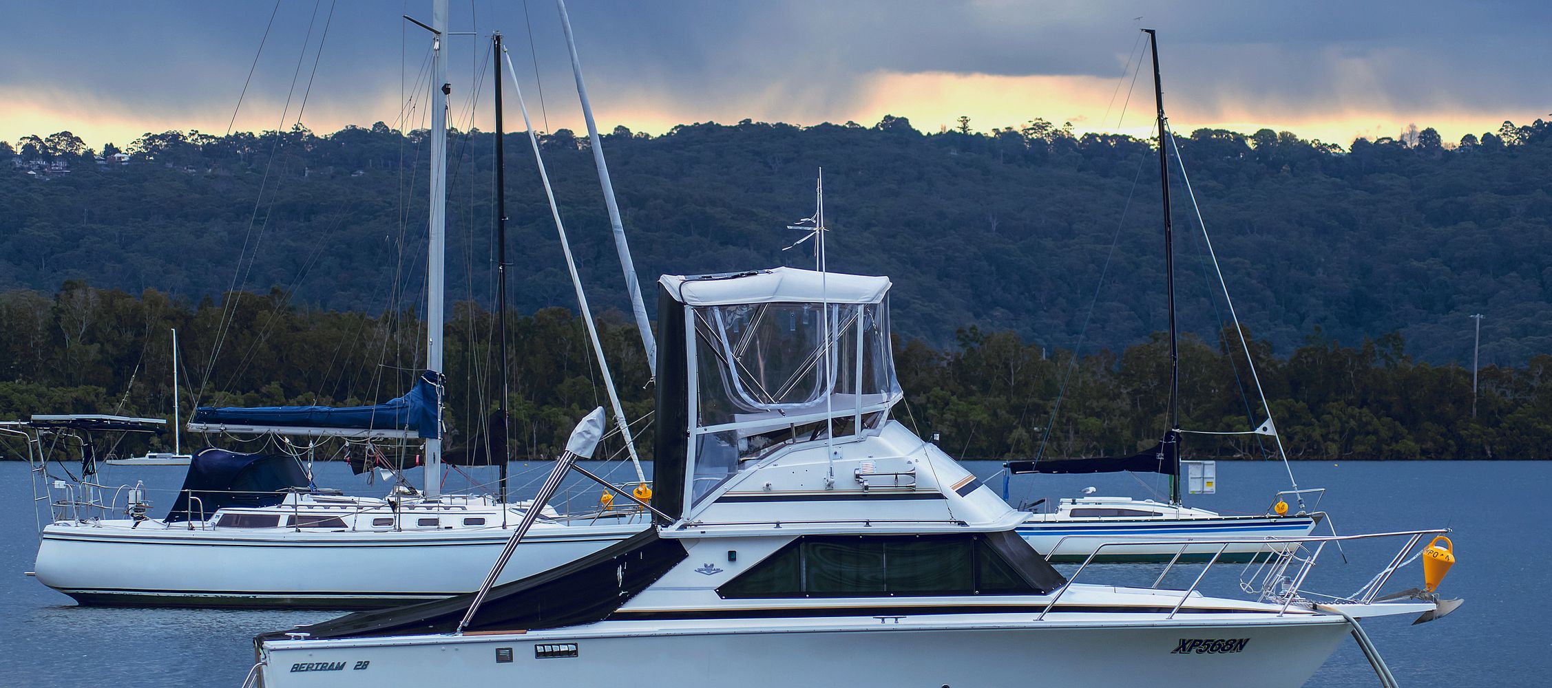 The Right Fishing Clothing: Comfortable and Weatherproof on the Go
