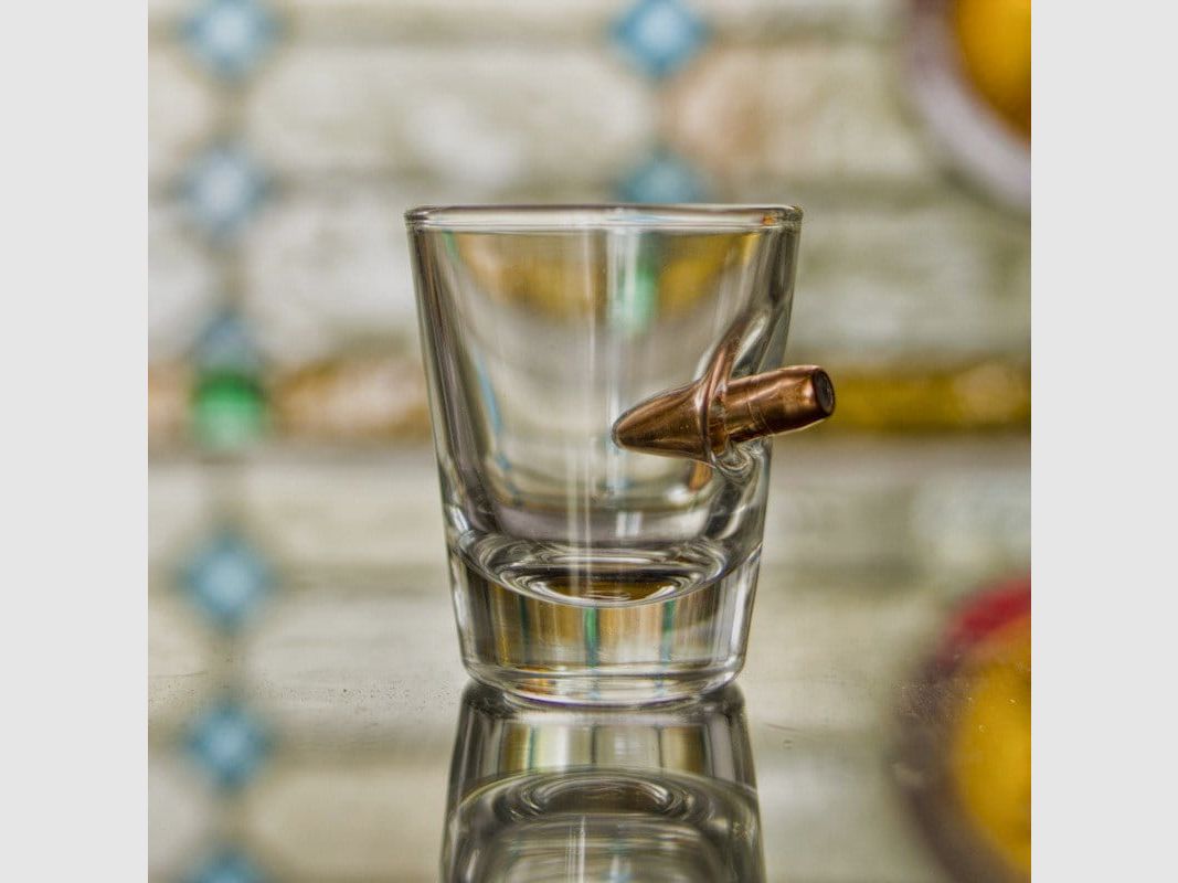 KolbergGlas Shotglas mit Geschoß