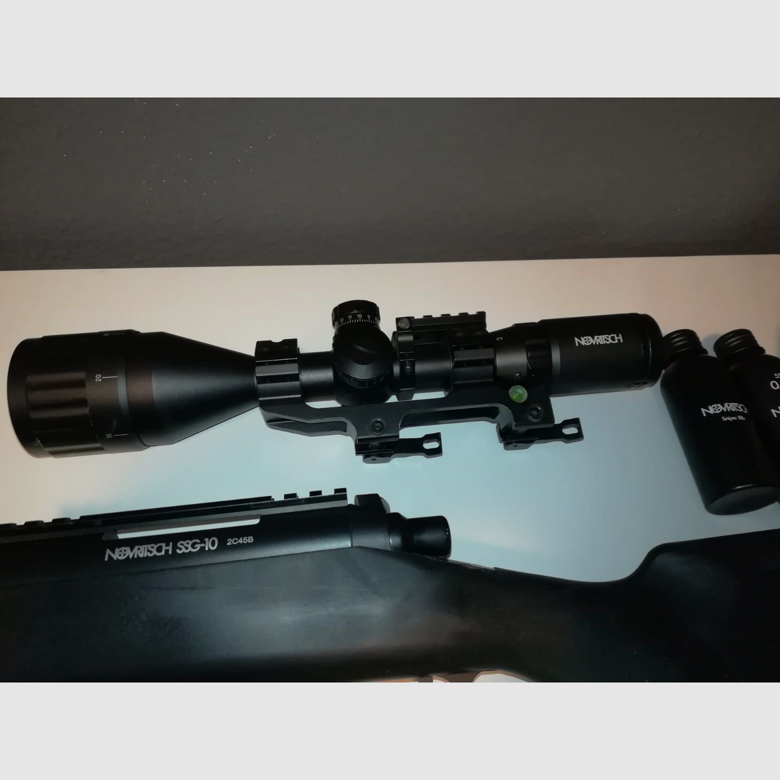 Novritsch SSG10 A1 5 Joules M220 - Volledige uitrusting met enige accessoires