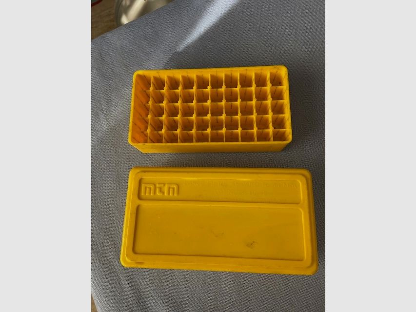 .45 er boîtes de cartouches