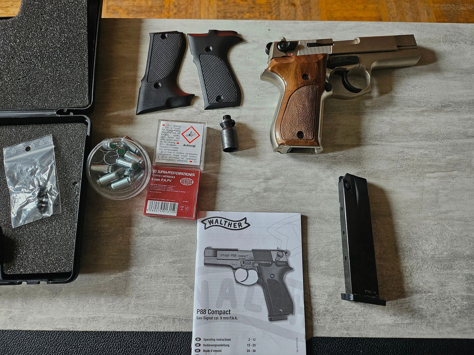 Walther p88 mit holzgriff