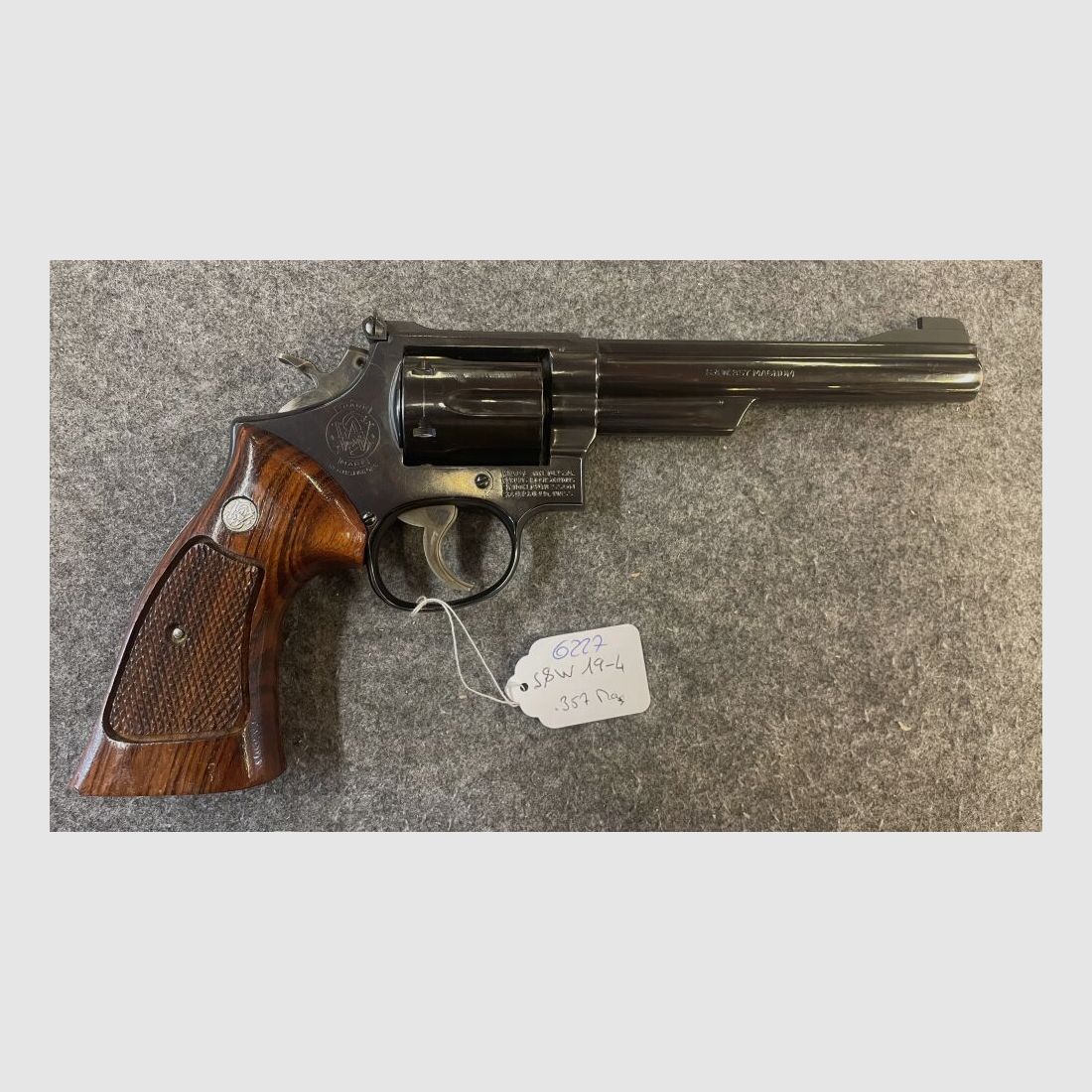 Smith + Wesson 19-4