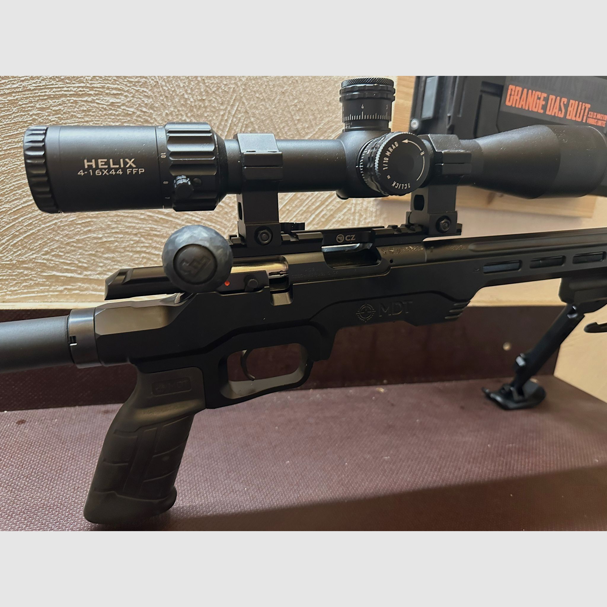 *Reserviert* - CZ 457 MDT Chassis .22 lr – Komplettpaket inkl. Element Optics & Fortmeier – Wie neu!