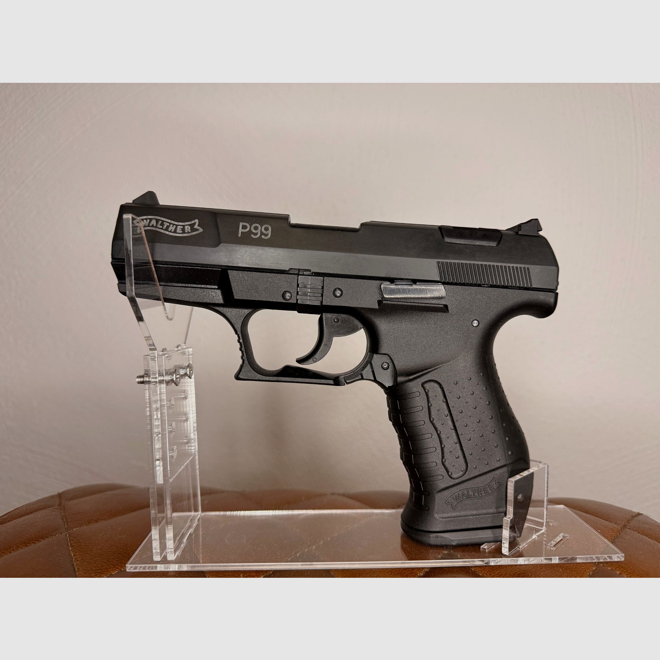 Walther P99 mit zwei Magazinen und Koffer PAK