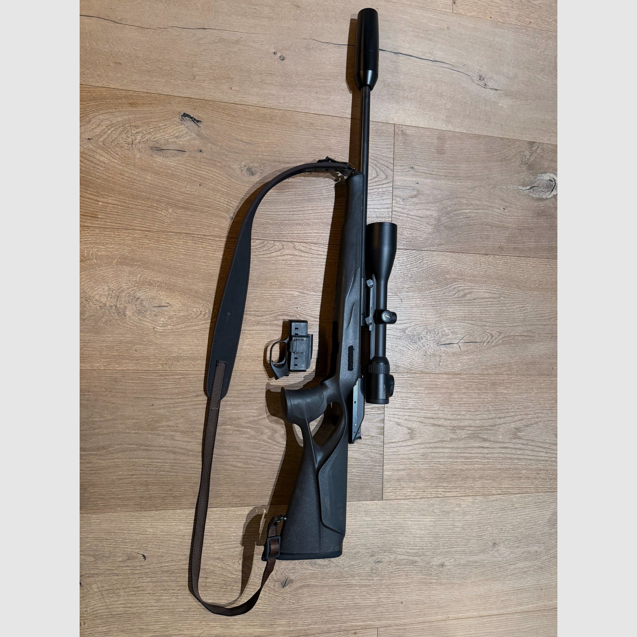 Blaser R8 Professional .308 Win. + Swarovski Z6i 2,5-15x56 + tłumik