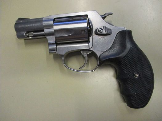 Smith & Wesson 60
