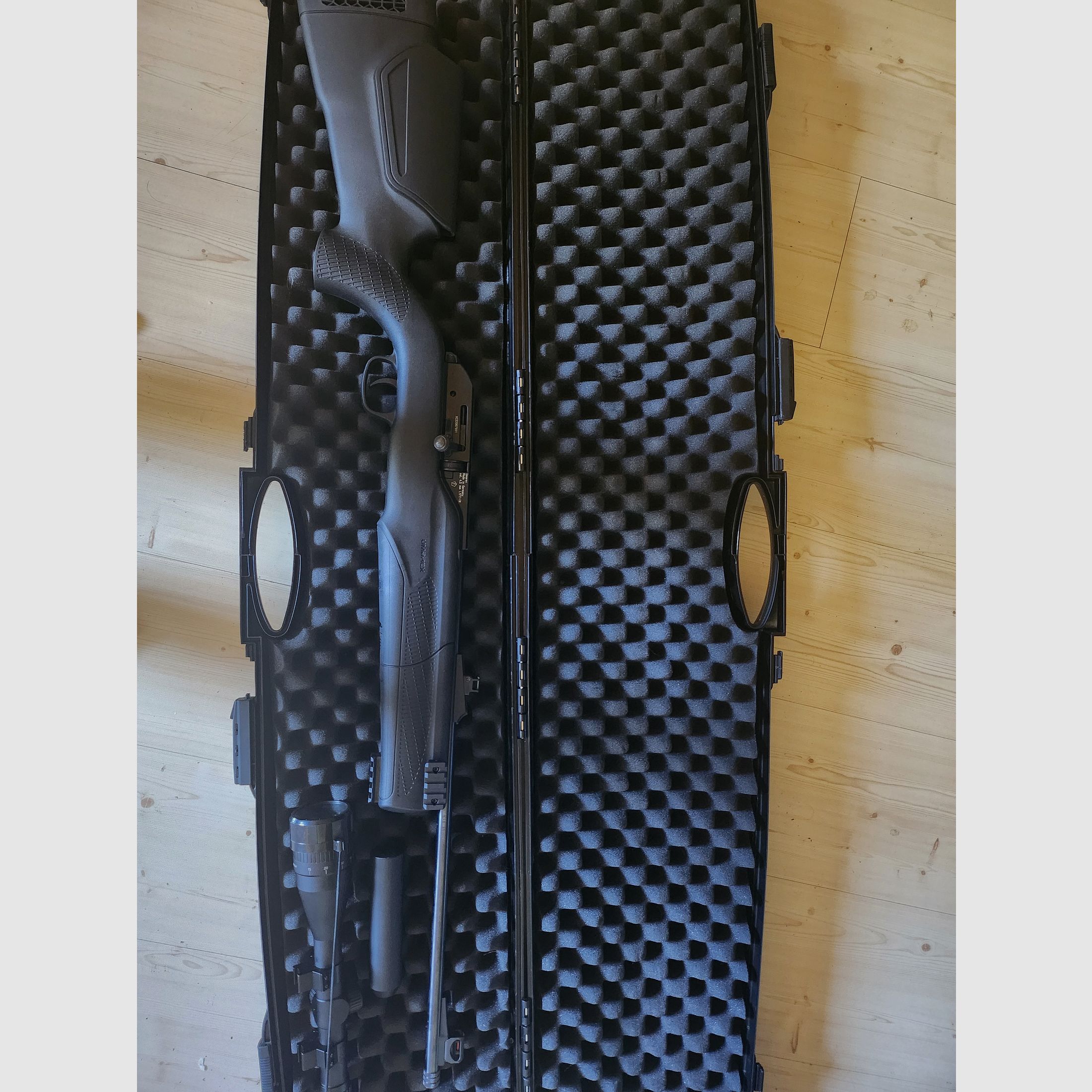 UMAREX 850 M2 (CO2) 