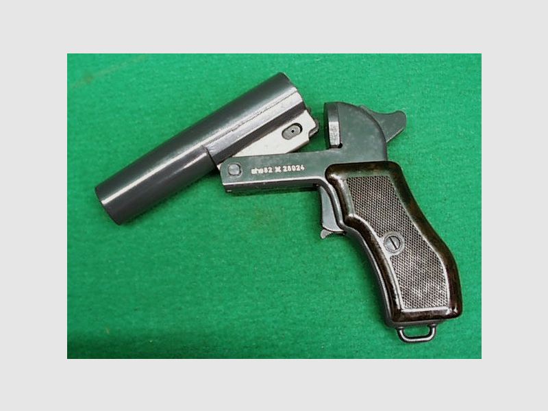CZ signal pistol