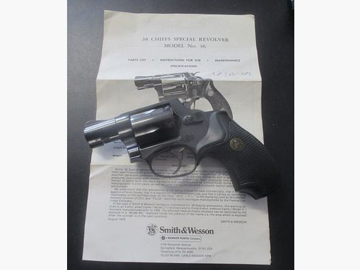 Revolver Smith & Wesson Mod. 36 mit Pachmayr Grip .38 spl 36