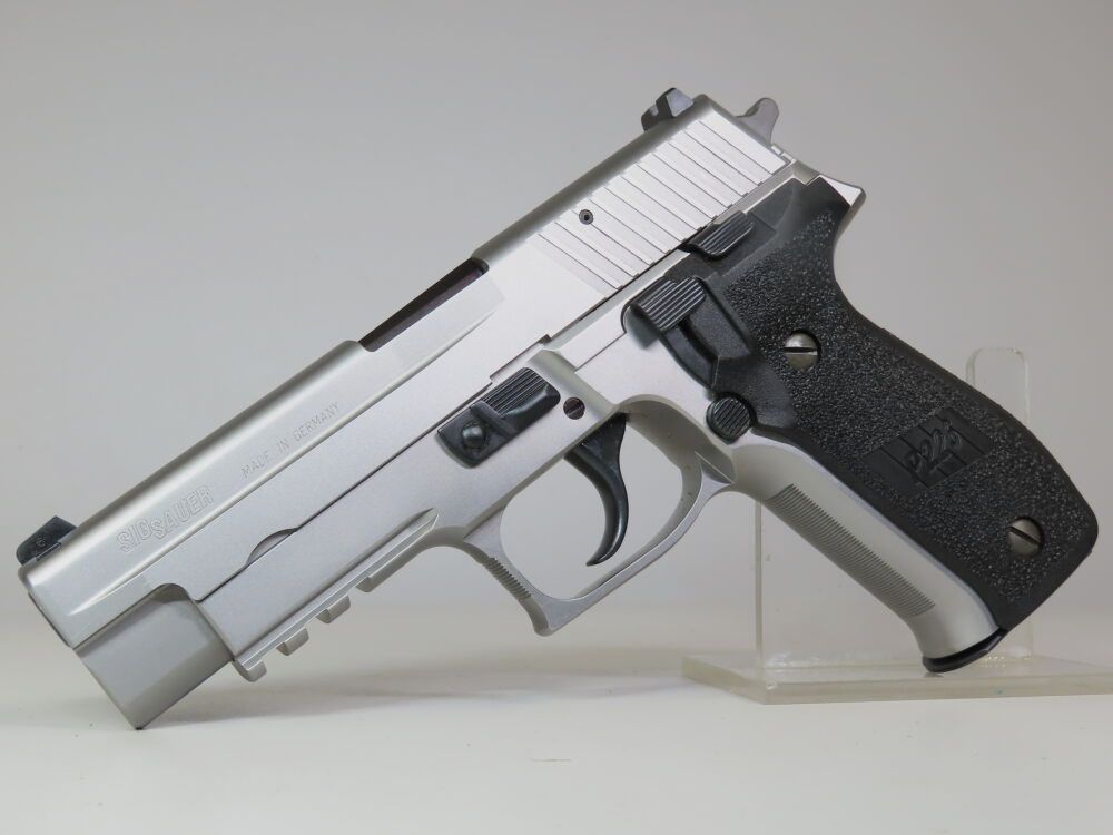 SIG Sauer P226
