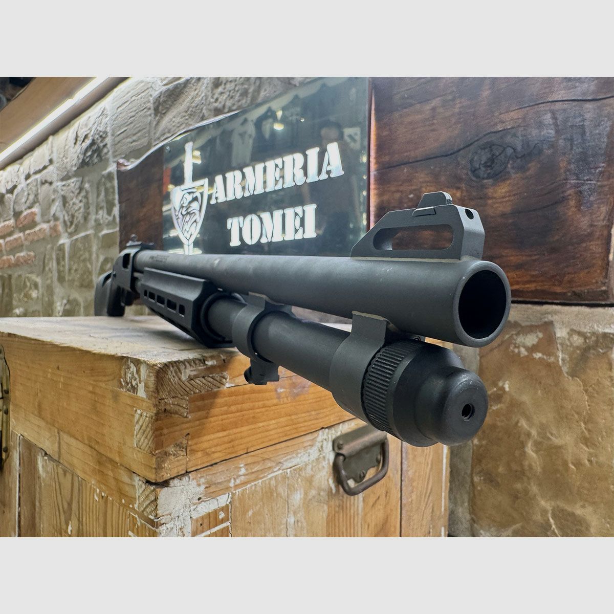 UTILISÉ – FUSIL À POMPE – MOSSBERG MOD. 590 A1 cal. 12, image 4 sur 6
