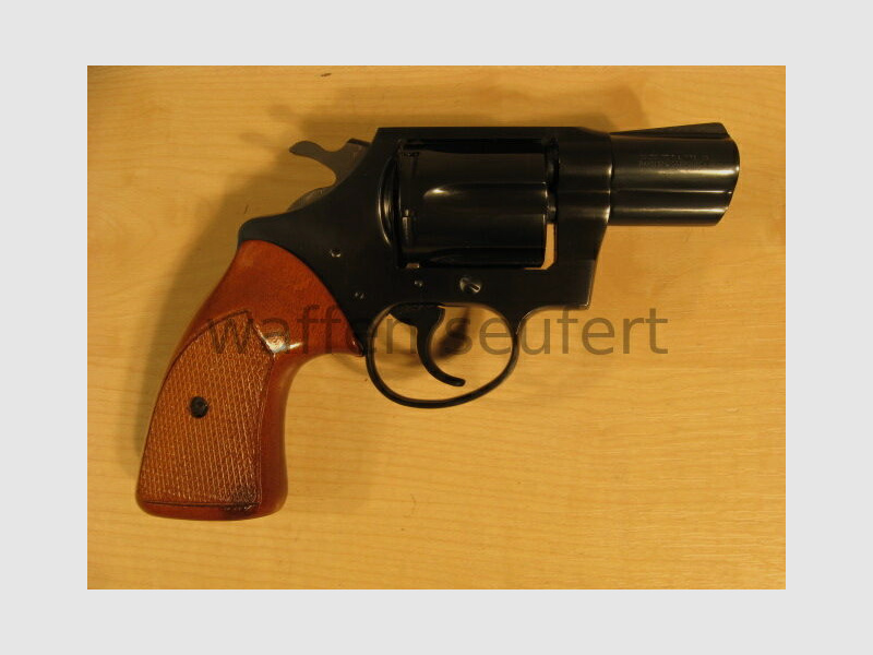 Colt Detective 2 Zoll Lauf mit großen Holzgriffschalen