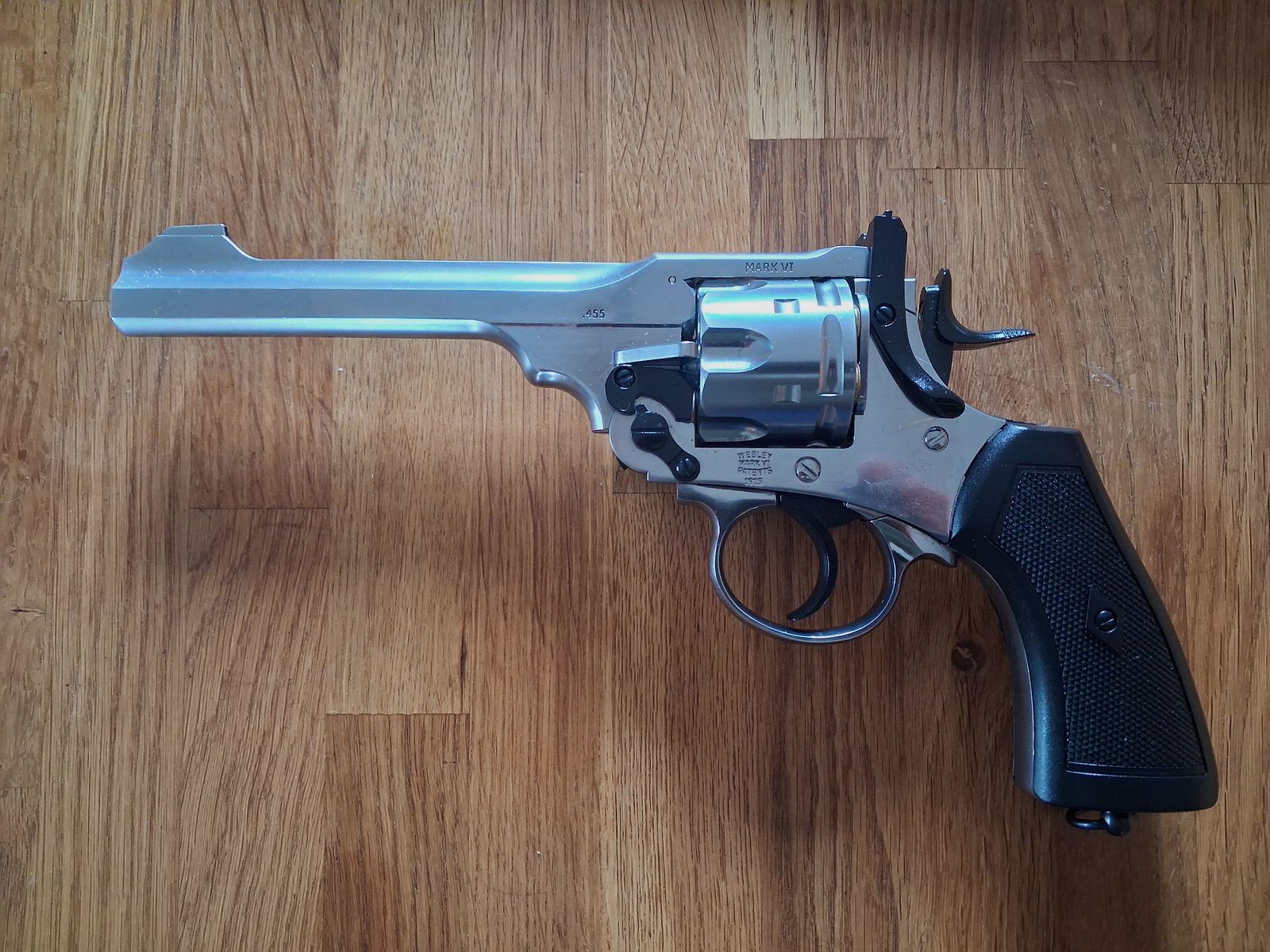 Webley .455 MK VI Service Revolver - CO2 4,5mm Diabolos, cañón estriado, CROMO