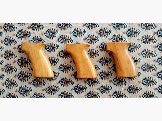 Original frühe Samopal VZ.58 Holz Griffe / Pistolengriffe auch geeignet für CSA Sporter