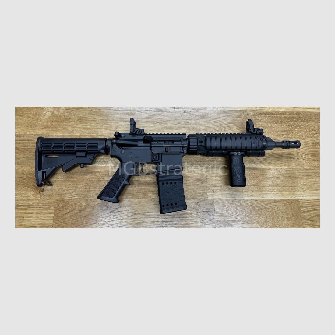 DPMS RFA3-L16 Lite 16 - 10,5" Lauf - halbautom. Büchse .223Rem System Typ AR15 AR-15 - Original Knight’s Armament Company Handschutz KAC