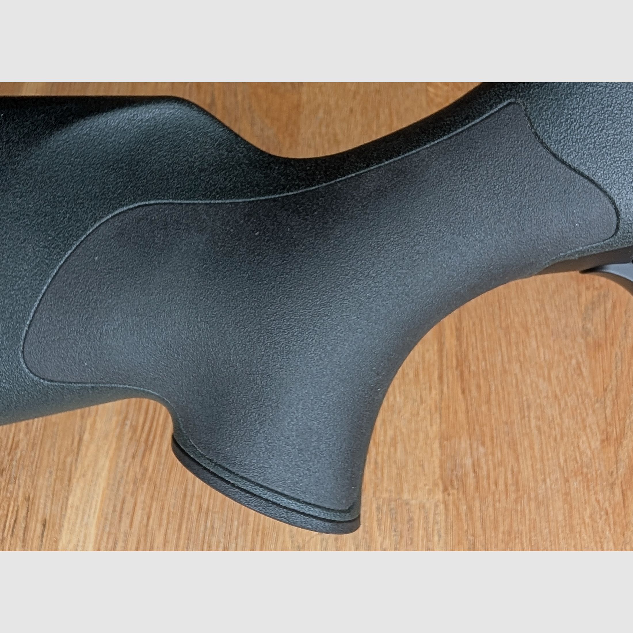 Blaser R8 Professional grün Gehäuse/System mit Schäftung inkl. Abzugseinheit