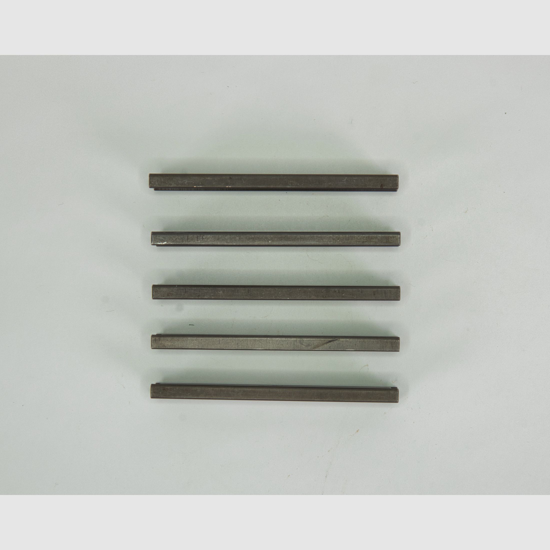 5 ladestrepen voor pistool Steyr M1912