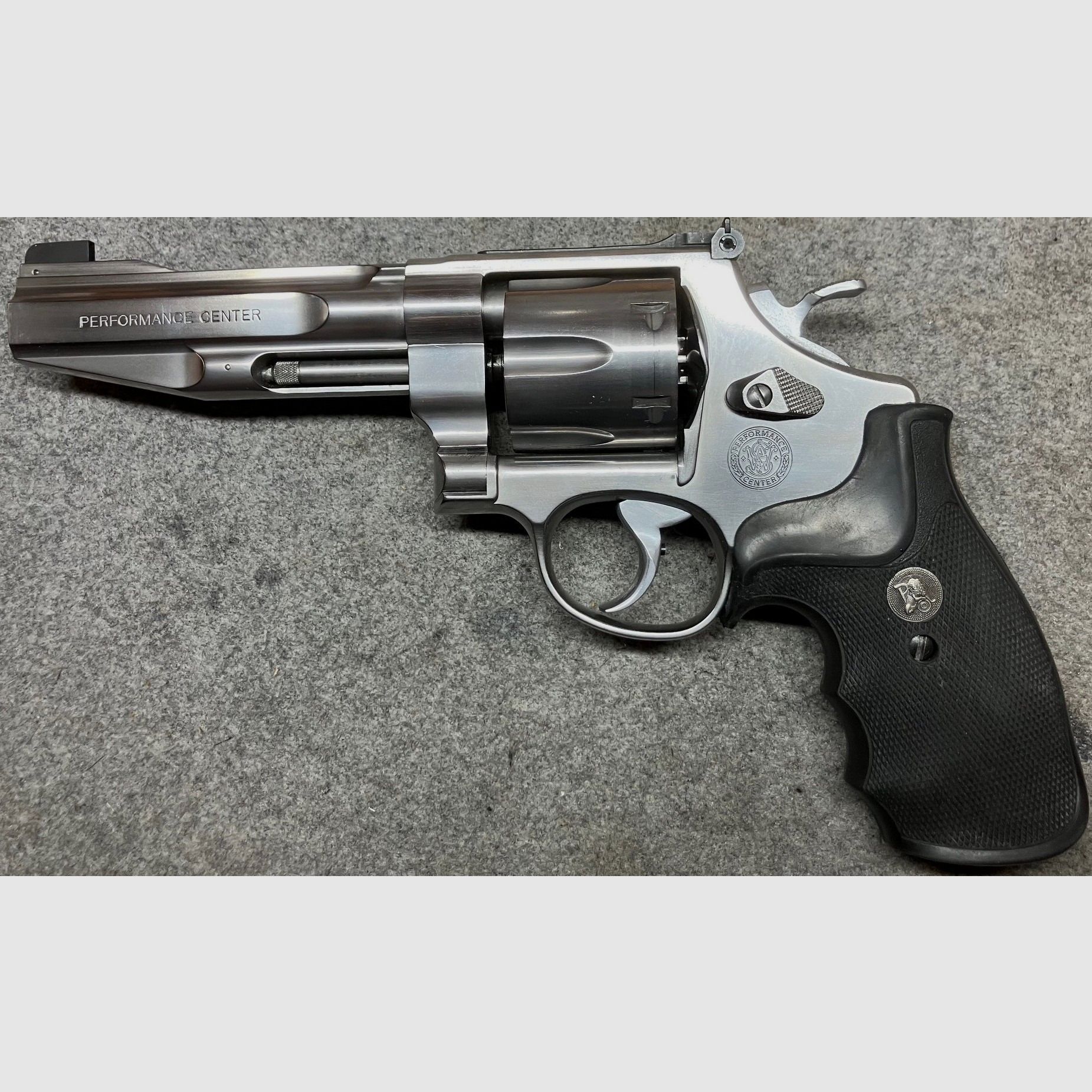 S&W 627 5" Performance Center .357Mag acciaio inossidabile 6 colpi