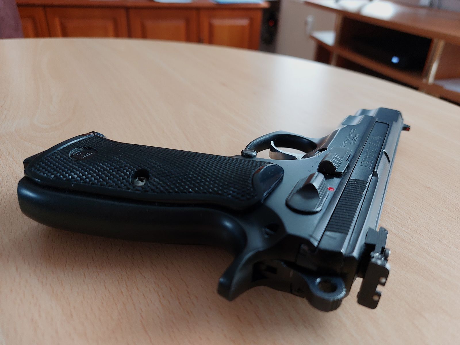 CZ 75 Kadet