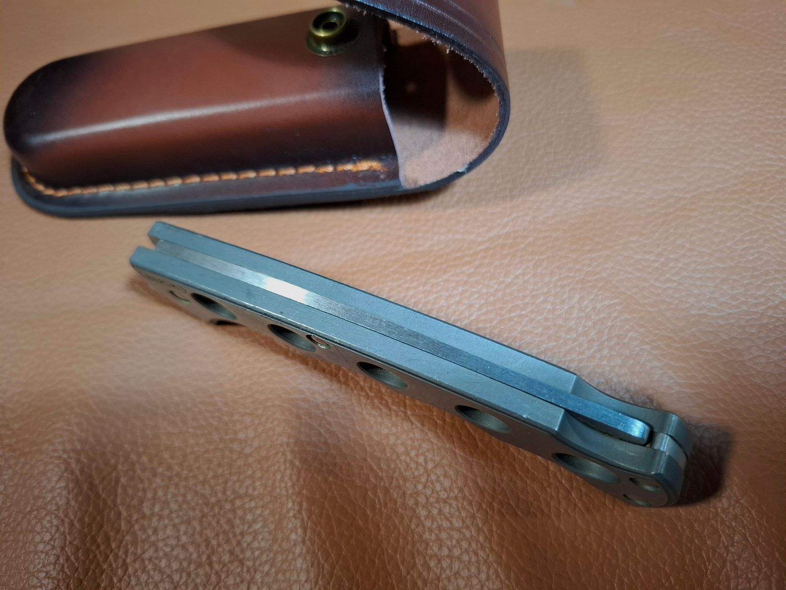 Buck Titanfolder 560X