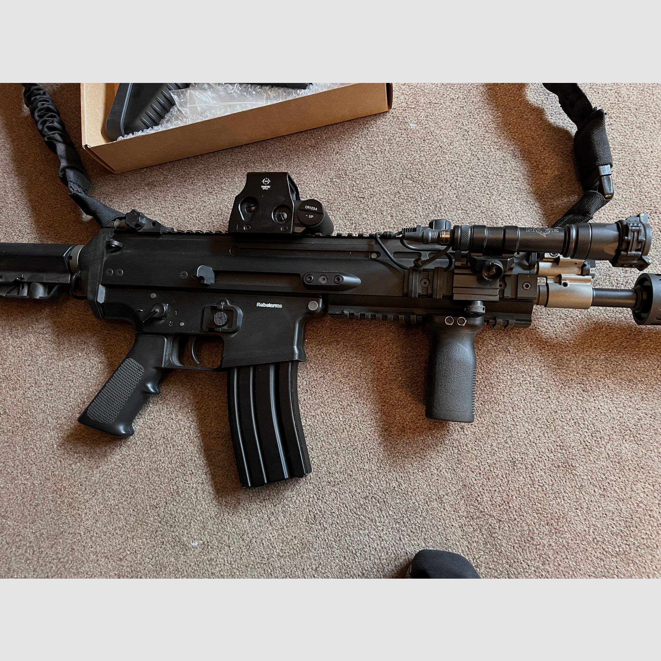 WE Scar L MK 16 in black with a lot of accessories GBB Open Bolt 6mm BB Airsoft