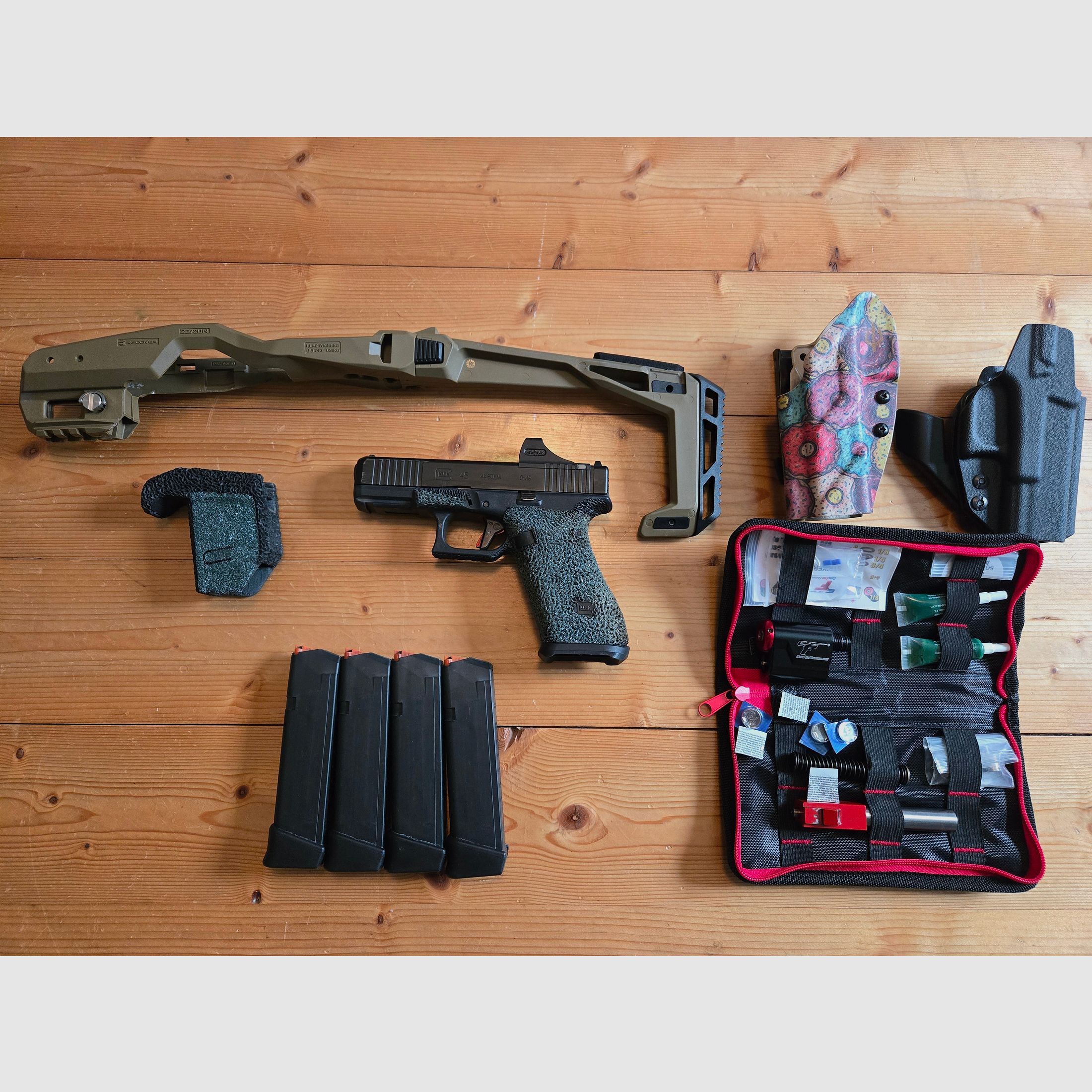 Glock 45 Gen 5 MOS maßgeschneiderte Set Holosun Trockenfeuer Chassis Holster IPSC