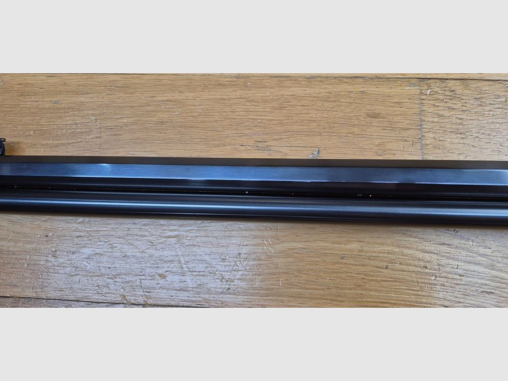 Außergewöhnliche Unterhebelrepetierbüchse Marlin Modell 1894 S – Seltene Gedenkserie „1894 CENTURY LIMITED“ – Exemplar 2.152 von nur 2.500 produzierten – Waffe von 1994 – Stempel ‚JM‘ für Marlin von Marlin – Kal. .44-40WCF – 9+1 Schuss – Nussbaumholz von höchster Qualität – Traumhafte Mechanik – Lauf von 62 cm mit Micro-Grooves – Originalbox in TBE und Dokumente – Außergewöhnliches Stück in neuwertigem Zustand – TBE+++, Bild 33 von 40