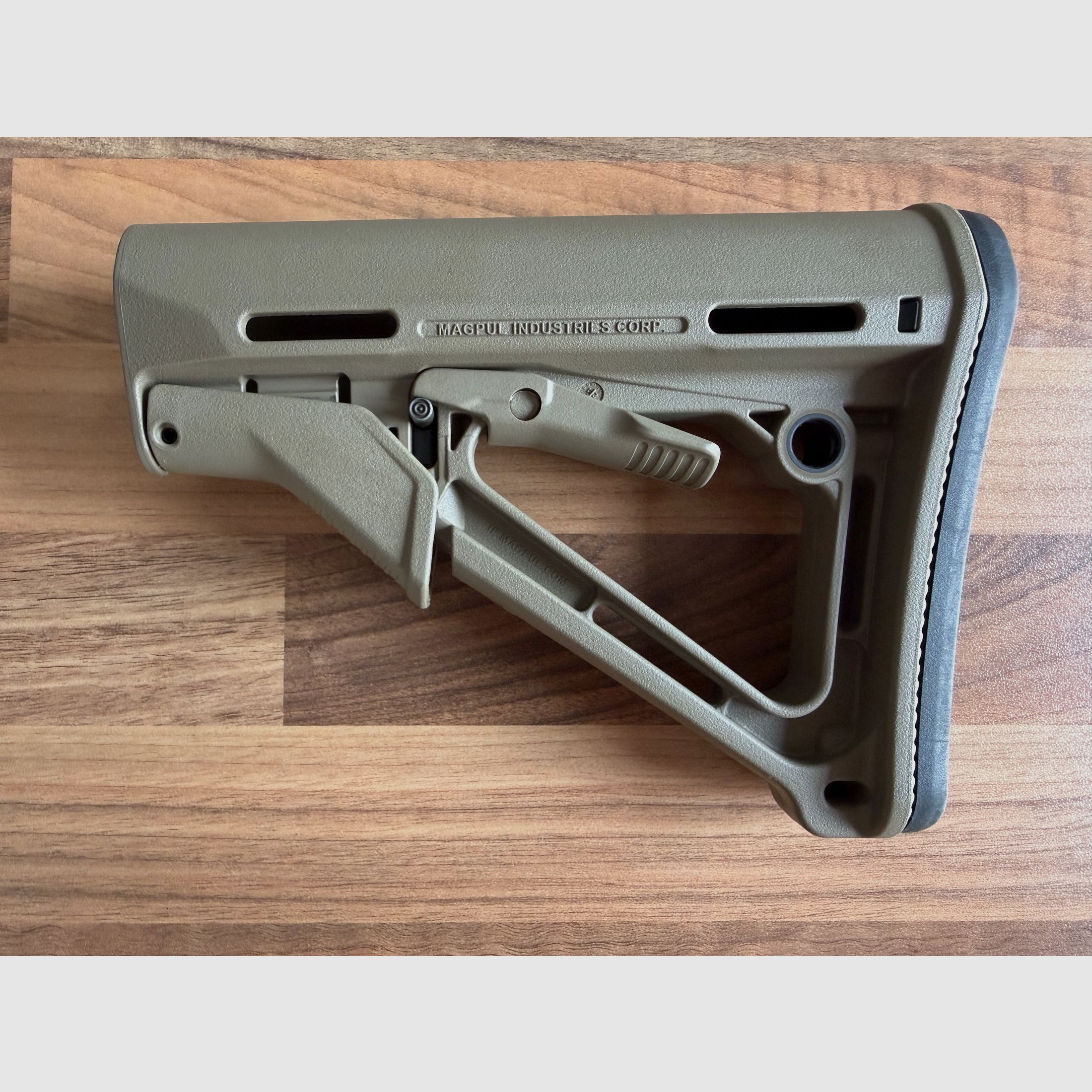 Magpul CTR FDE
