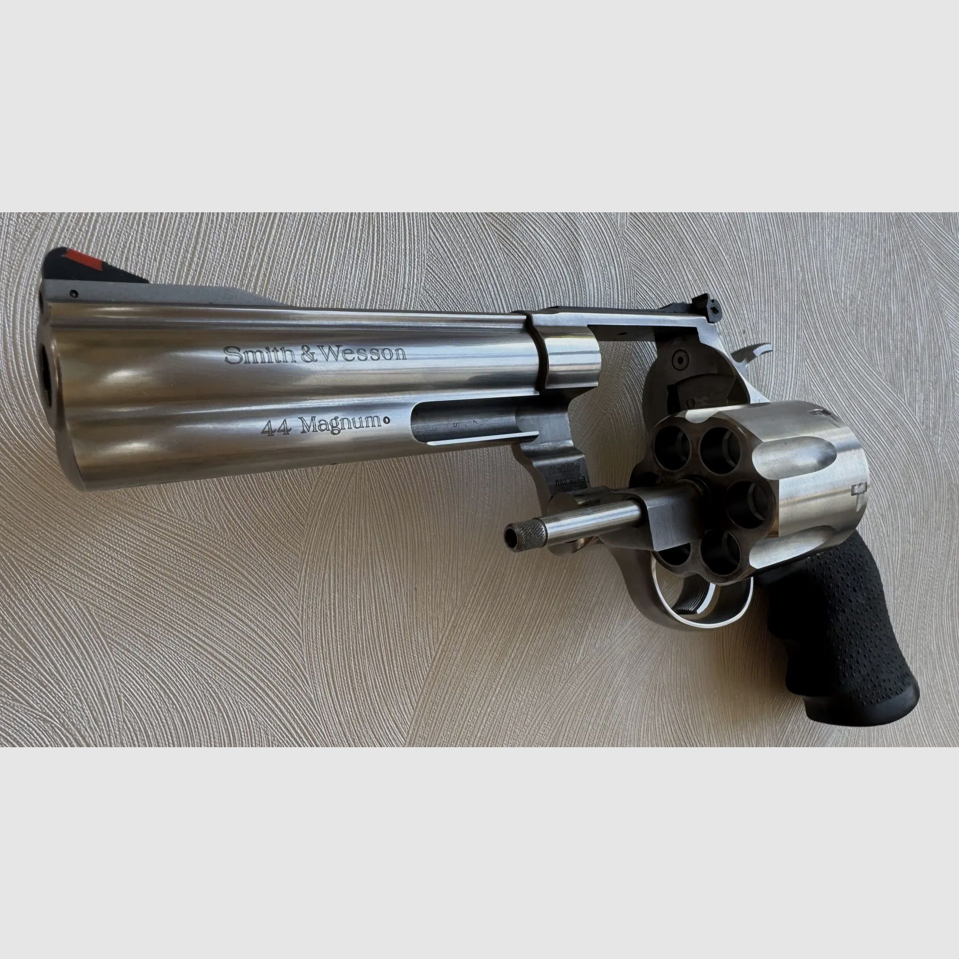 Smith & Wesson 629 Clásico, 5″ – Calibre .44 Magnum