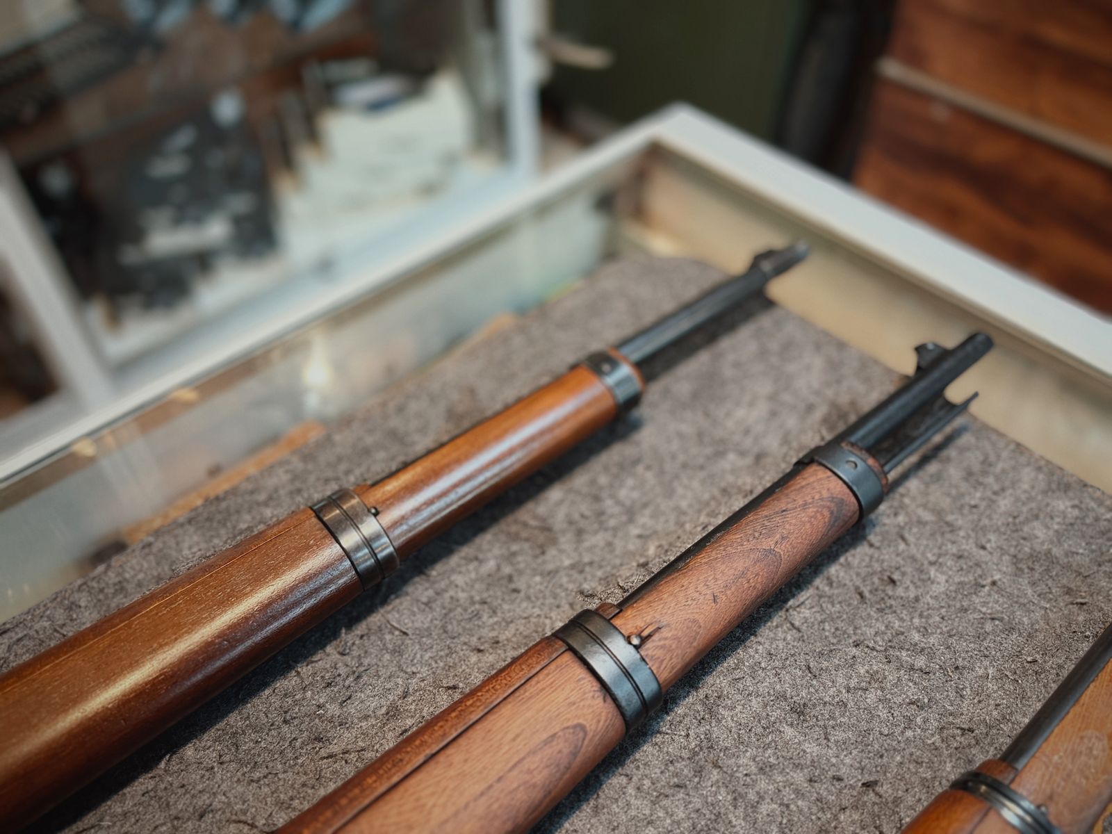 Conjunto de armas históricas – Suhl W625C (.22 l.r.) y 2× Haenel Sportmodell 33 Patente Schmeisser