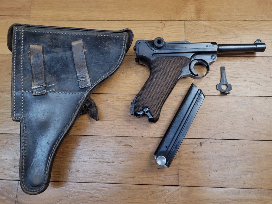 Außergewöhnliche Luger P08 Kriegsmarine Pistole – Weniger als 3900 Exemplare – Mauser S/42 Fertigung von 1938 – Kriegsmarine Holster und Originalschlüssel – Sehr seltenes Set in perfektem Zustand!, Bild 42 von 42
