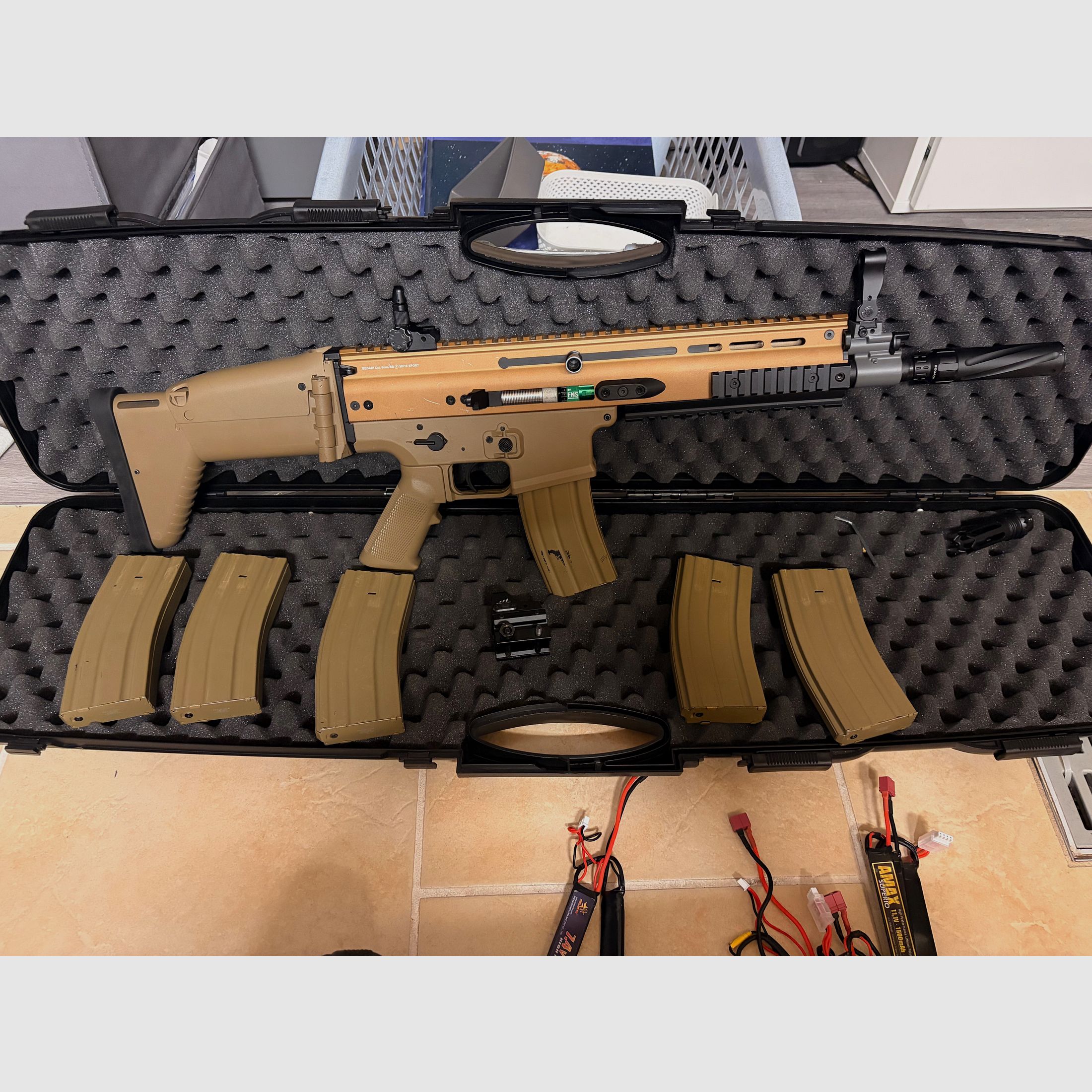 Begadi MK16 Sport / FN Herstal SCAR-L Upgrade S-AEG + mucho accesorio