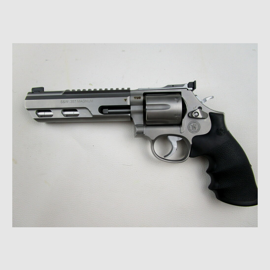 Smith &Wesson	 686- Competitor